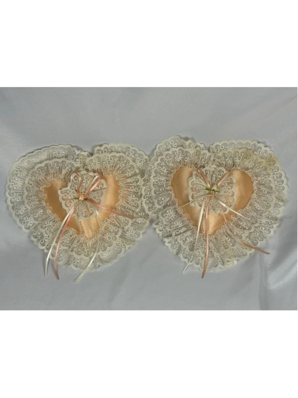 Vintage Peach Satin Heart w Lace Over Lay Pink Ribbon and Pearls CUTE (READ)